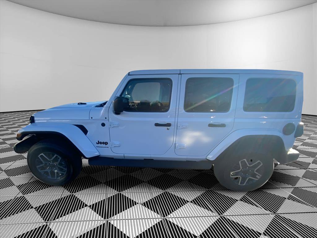 New 2026 Jeep Wrangler Unlimited Sahara AWD/4WD image 9