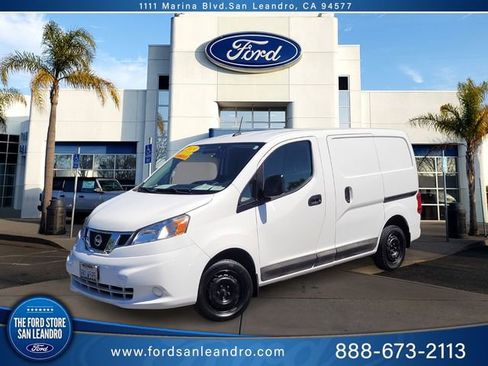 Used 2019 Nissan NV200 SV w/ Navigation Package FWD image 1