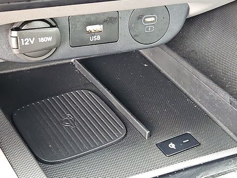 Certified 2025 Hyundai Elantra Sport FWD image 24