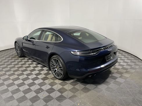Used 2023 Porsche Panamera image 3