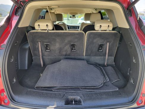 Used 2019 Buick Enclave Essence FWD image 8