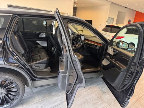 Used 2020 Lincoln Aviator Reserve w/ Equipment Group 202A AWD/4WD image 33