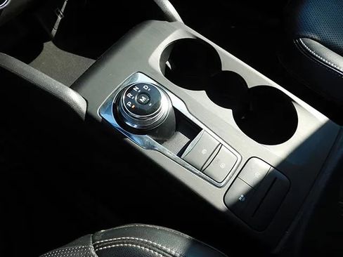 Used 2020 Ford Escape SEL image 24