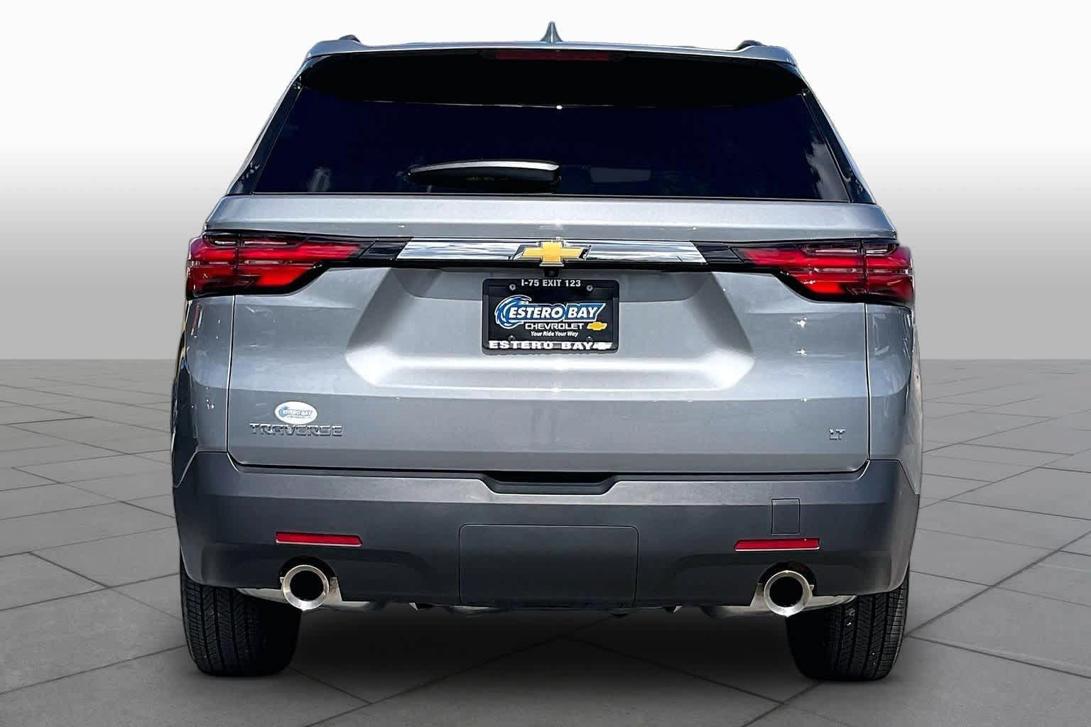 Used 2023 Chevrolet Traverse LT FWD image 5