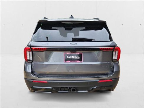 New 2025 Ford Explorer ST-Line w/ Premium Package image 8