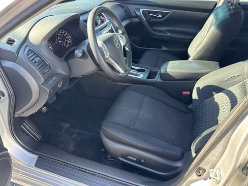Used 2017 Nissan Altima 2.5 S w/ Power Driver Seat Package image 16