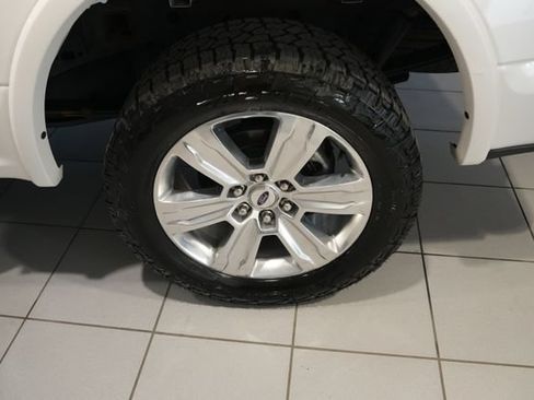 Used 2019 Ford F150 Platinum w/ Equipment Group 701A Luxury AWD/4WD image 11