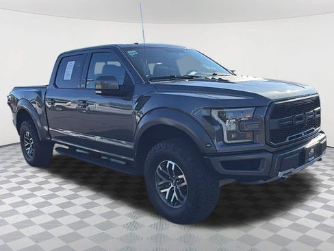 Used 2018 Ford F150 Raptor w/ Equipment Group 802A Luxury AWD/4WD image 3