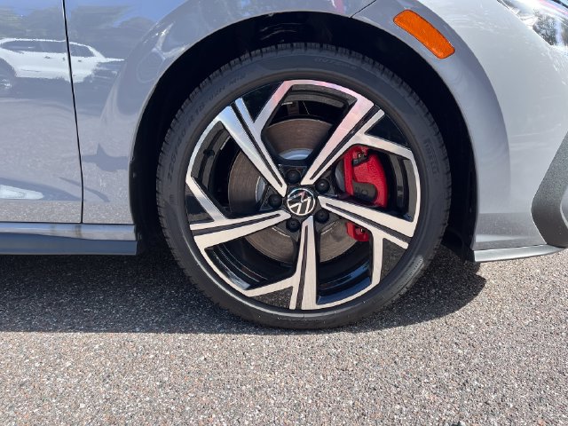 New 2026 Volkswagen GTI SE FWD image 9