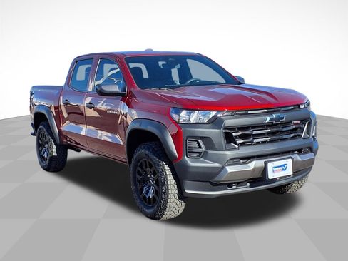 Used 2025 Chevrolet Colorado Trail Boss image 21