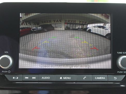 Used 2025 Nissan Pathfinder SV FWD image 23