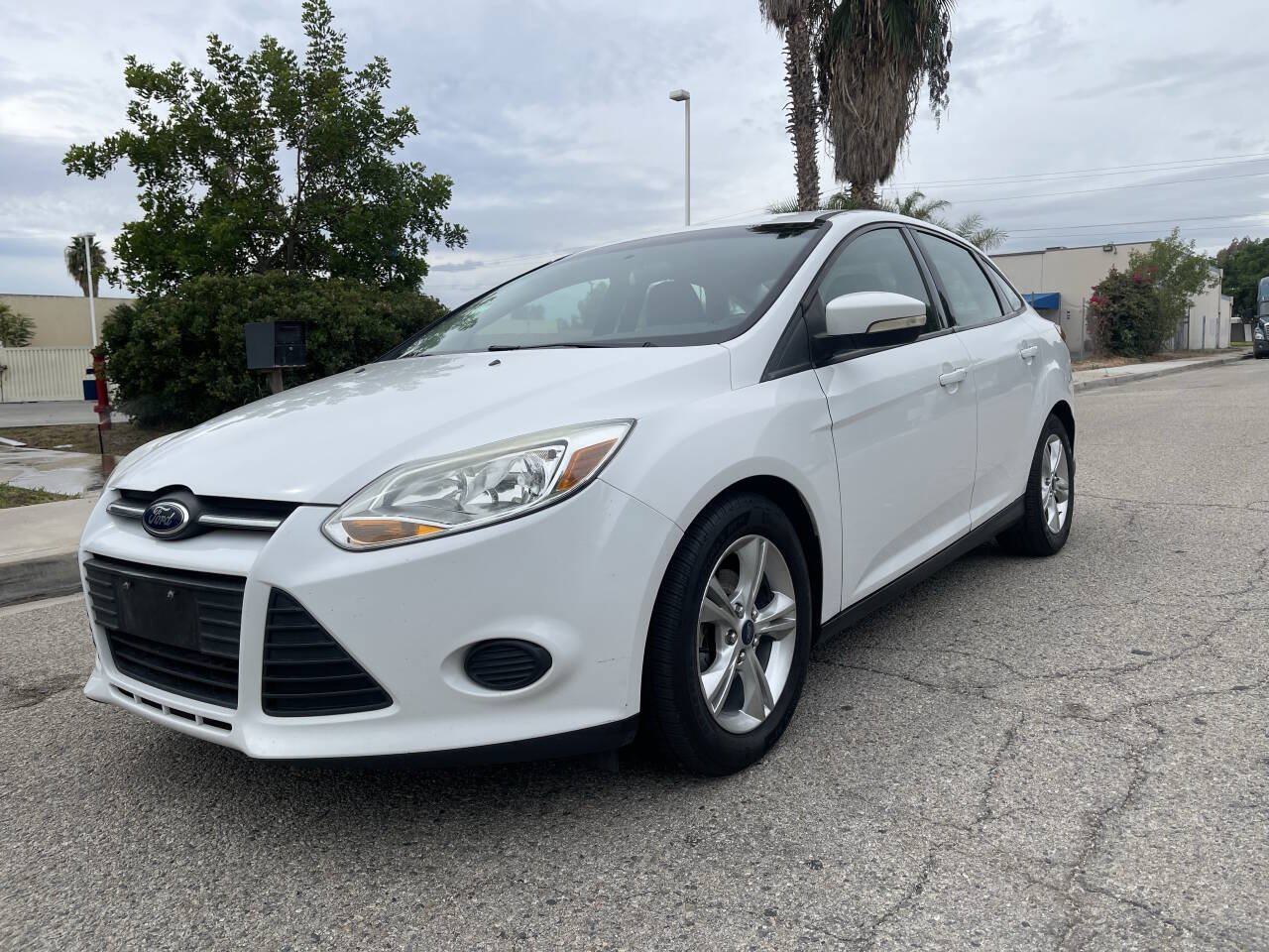 Used 2014 Ford Focus SE FWD image 3