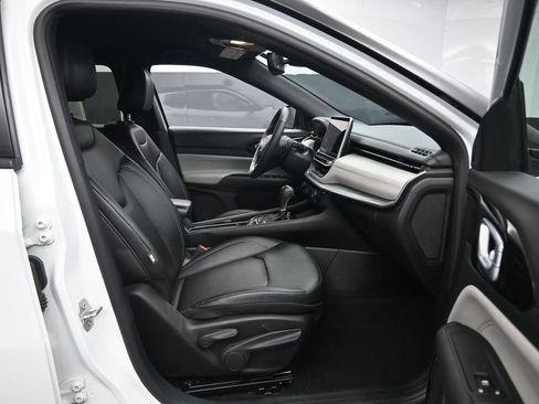 Used 2025 Jeep Compass Limited AWD/4WD image 28