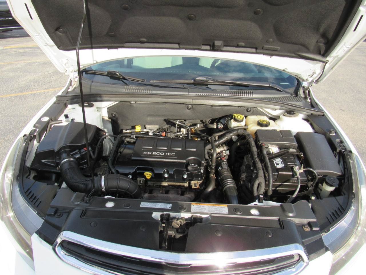 Used 2016 Chevrolet Cruze LT FWD image 38