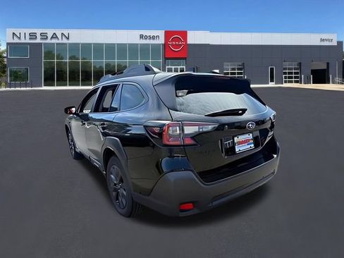 Used 2025 Subaru Outback Onyx Edition AWD/4WD image 4