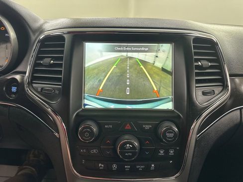 Used 2018 Jeep Grand Cherokee Limited w/ Luxury Group II AWD/4WD image 29