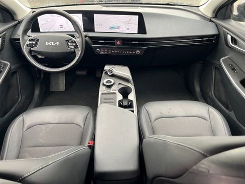 Certified 2024 Kia EV6 Light AWD/4WD image 12