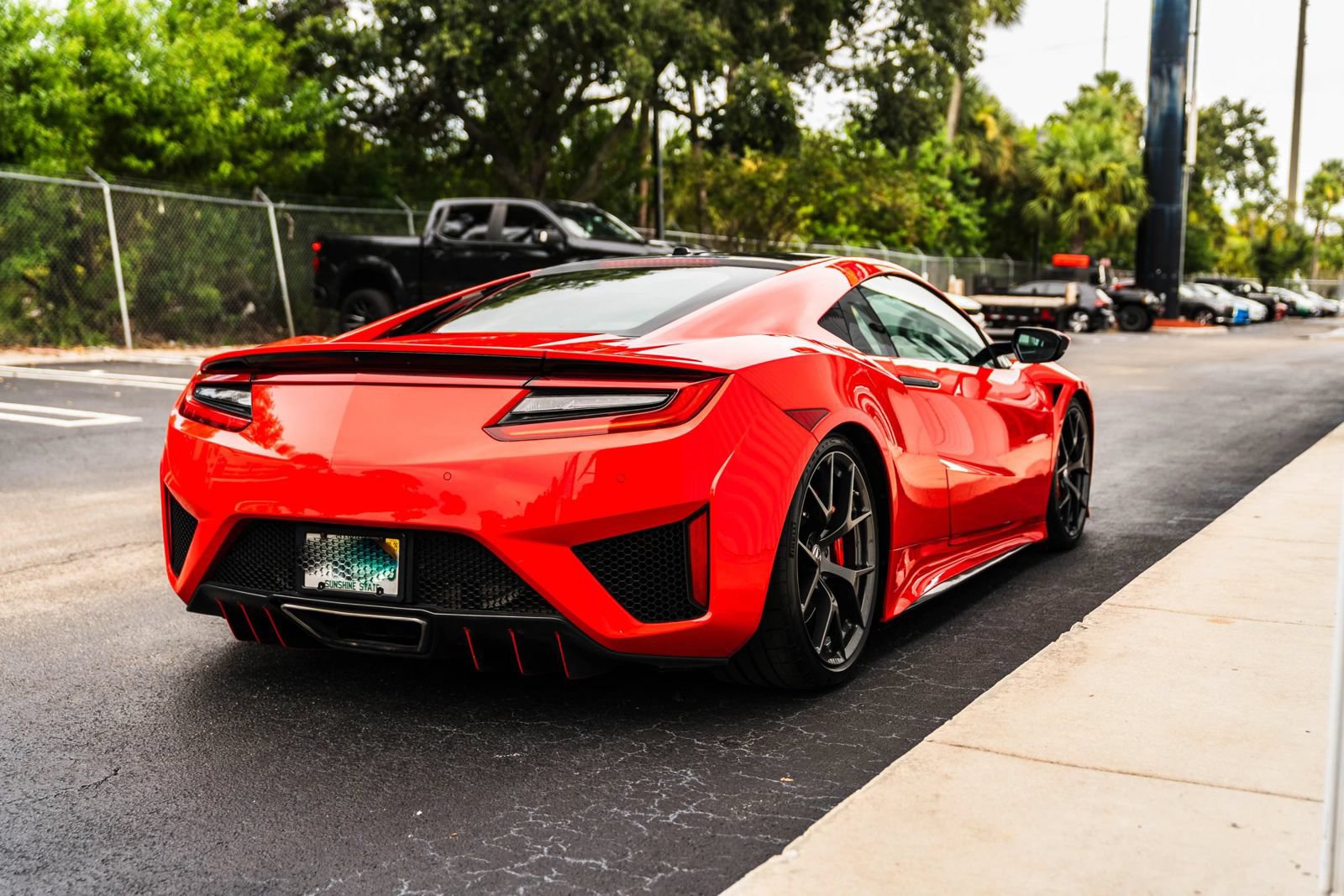 Used 2017 Acura NSX AWD/4WD image 10