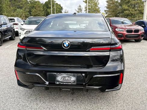 New 2026 BMW 740i RWD image 4