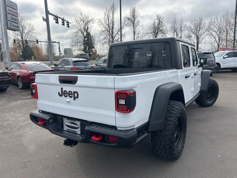 Certified 2024 Jeep Gladiator Rubicon w/ Convenience Group image 8