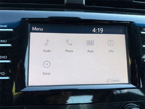 Used 2018 Toyota Camry SE image 17