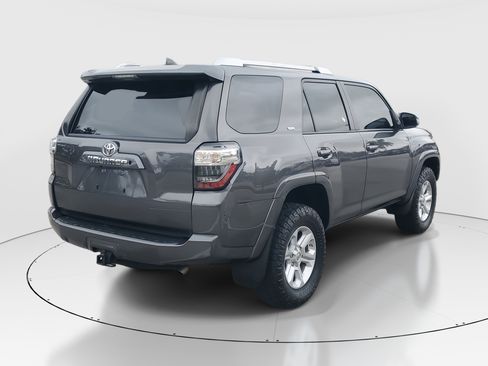 Used 2018 Toyota 4Runner 4WD image 7