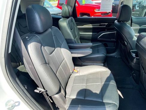 Used 2021 Kia Telluride SX w/ Nightfall Edition Package AWD/4WD image 13