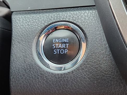 Used 2022 Toyota Camry XSE image 15