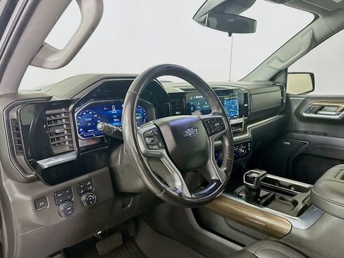 Used 2022 Chevrolet Silverado 1500 LT Trail Boss w/ LT Trail Boss Premium Package image 10