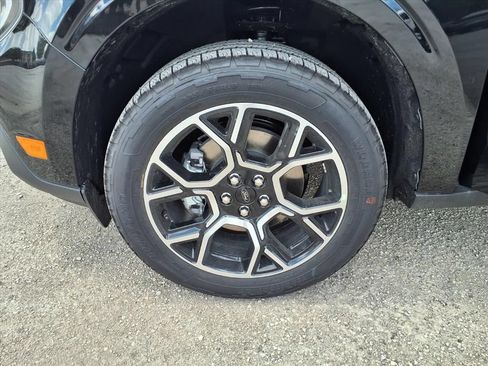 New 2026 Ford Maverick Lariat w/ 4K Tow Package AWD/4WD image 30