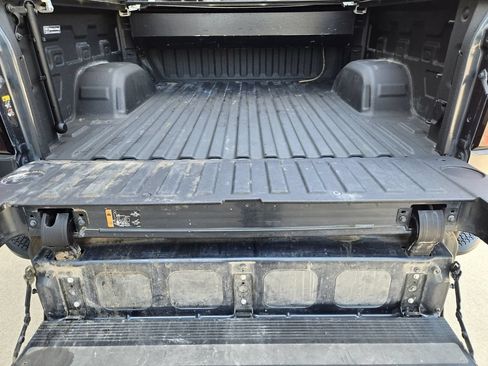 Used 2019 GMC Sierra 1500 SLT w/ SLT Convenience Package AWD/4WD image 26