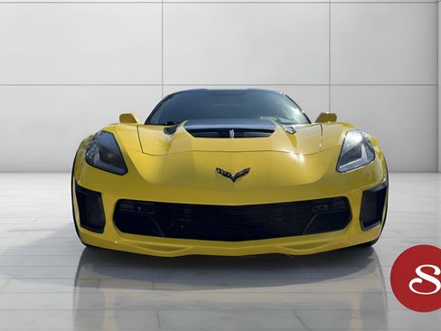 Used 2016 Chevrolet Corvette Z06 w/ 3LZ Preferred Equipment Group image 6