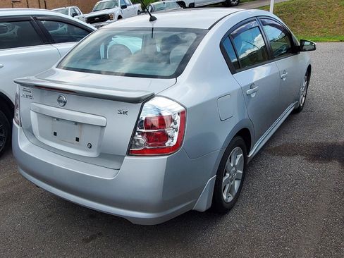 Used 2010 Nissan Sentra 2.0 SR FWD image 9