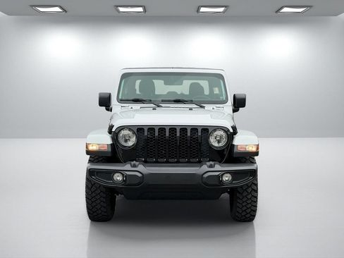 Used 2023 Jeep Gladiator Sport AWD/4WD image 9