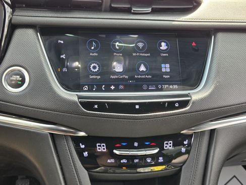 Used 2020 Cadillac XT5 Premium Luxury AWD/4WD image 18