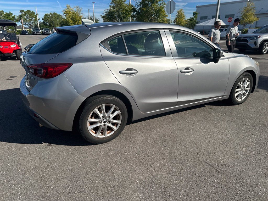 Used 2014 MAZDA MAZDA3 i Touring w/ Technology Package FWD image 7
