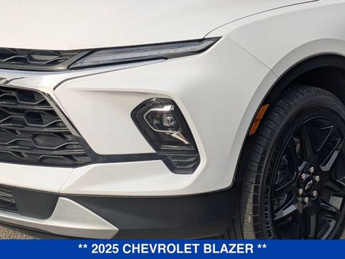 New 2025 Chevrolet Blazer LT w/ Sound & Technology Package image 10