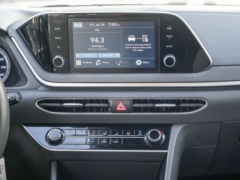 Used 2023 Hyundai Sonata SE FWD image 13