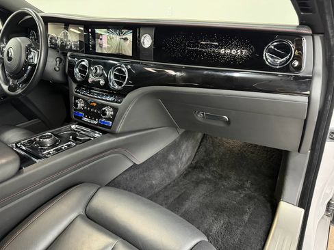 Used 2022 Rolls-Royce Ghost AWD/4WD image 47