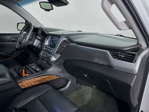 Used 2016 Chevrolet Suburban LTZ image 32