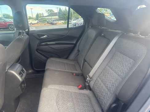 Used 2022 Chevrolet Equinox LT AWD/4WD image 9