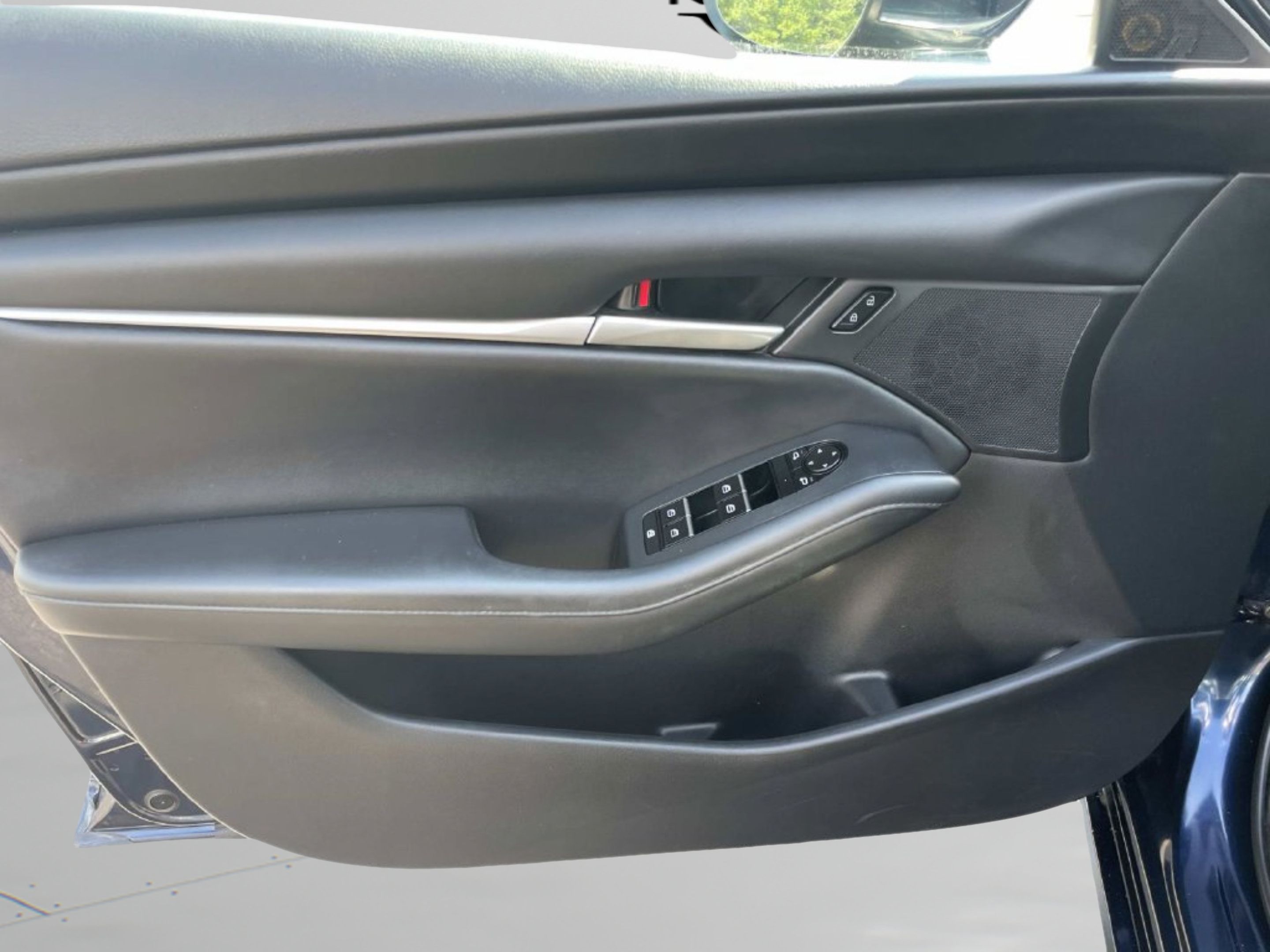 Used 2021 MAZDA MAZDA3 s FWD image 22