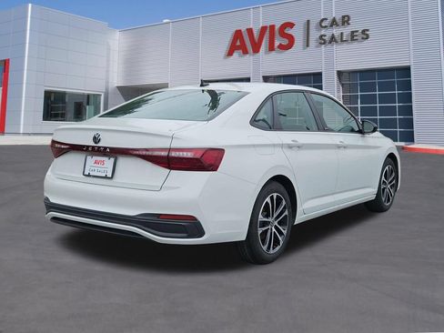 Used 2025 Volkswagen Jetta Sport FWD image 6