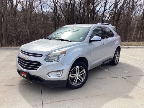 Used 2016 Chevrolet Equinox LTZ w/ Enhanced Convenience Package image 2