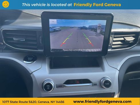 Used 2024 Ford Explorer XLT AWD/4WD image 22