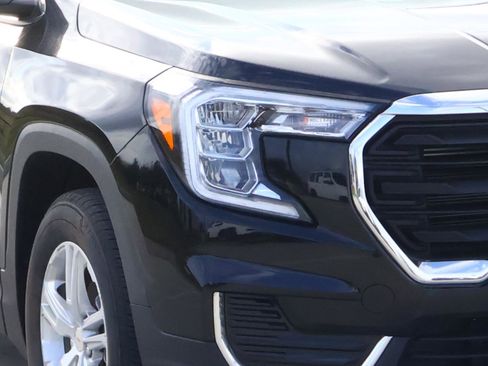 Used 2022 GMC Terrain SLE w/ Driver Convenience Package image 7