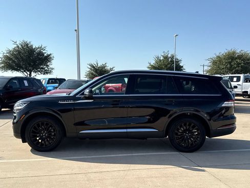 Used 2023 Lincoln Aviator AWD w/ Premium Package image 5