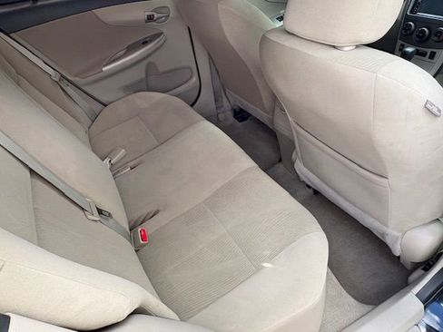 Used 2011 Toyota Corolla LE FWD image 19