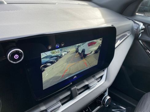 Used 2025 Chevrolet Equinox LT image 17