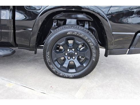 Used 2025 RAM 1500 Lone Star image 31